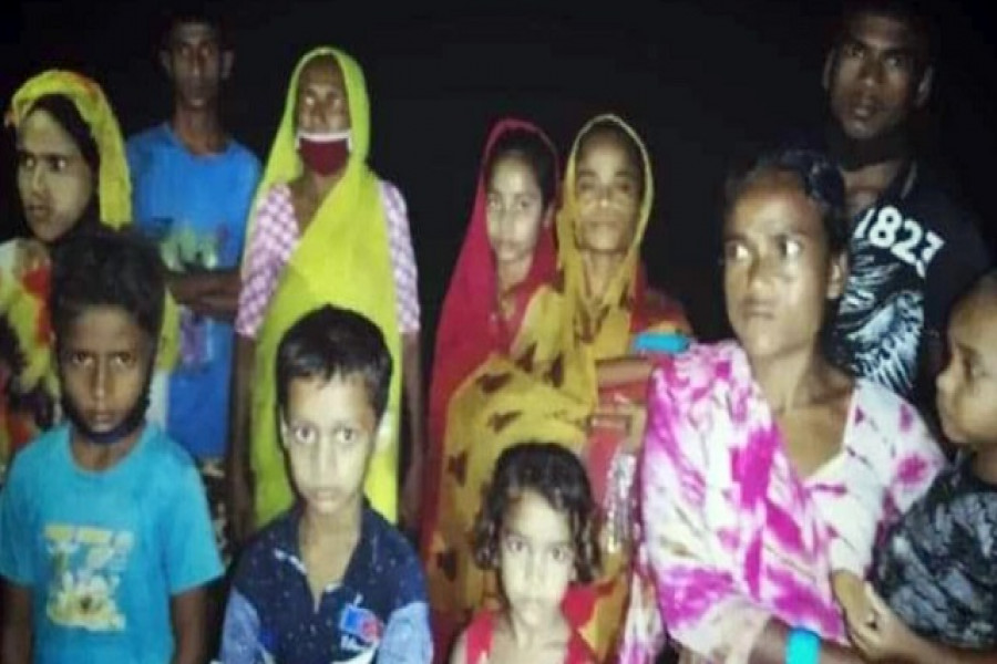 ১২ জন ভারতীয়কে অবৈধভাবে বাংলাদেশে ঢোকাতে চায় বিএসএফ