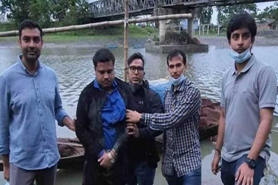 রিজেন্ট গ্রুপের চেয়ারম্যান সাহেদ অস্ত্রসহ গ্রেপ্তার 