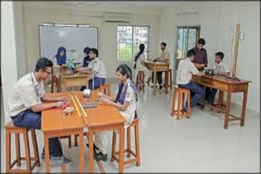 শিক্ষার্থীদের টিউশন ফি ৫০ শতাংশ কমানোর দাবি অভিভাবকদের