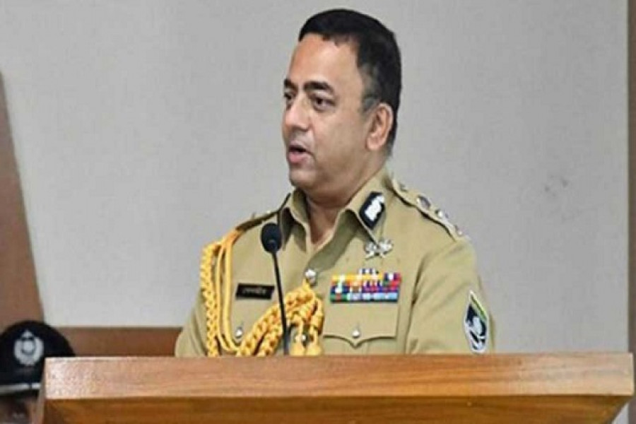 জনগণের জন্য নিজেদের উৎসর্গ করার আহবান আইজিপির