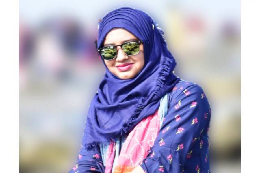 পাবলিক বিশ্ববিদ্যালয়ে শিক্ষকতা নাকি অ্যাডমিন ক্যাডার— দ্বিধায় ভুগছেন মলি