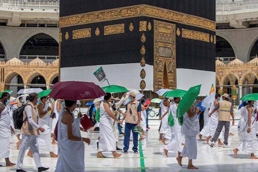 এবার হজে ৫ জন বাংলাদেশি! 