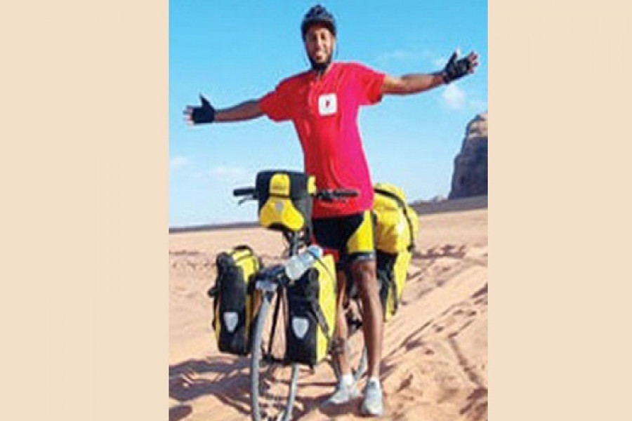 হজ করতে চার বছর হেঁটে-সাইকেলে মক্কায় ইয়াসিন