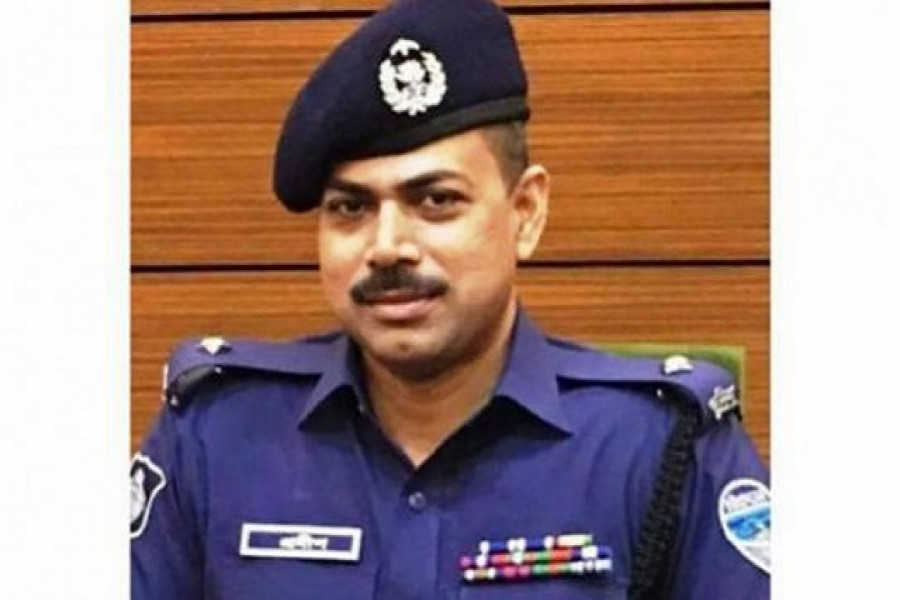 ওসি প্রদীপসহ আদালতে ৯ আসামি