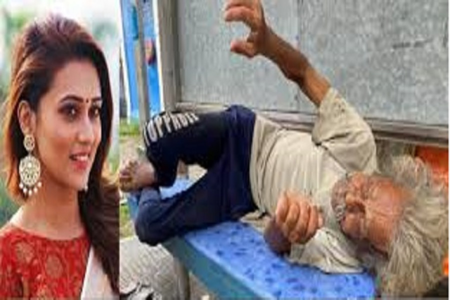 রাস্তায় পড়ে থাকা বৃদ্ধকে হাসপাতালে ভর্তি করালেন মিমি 