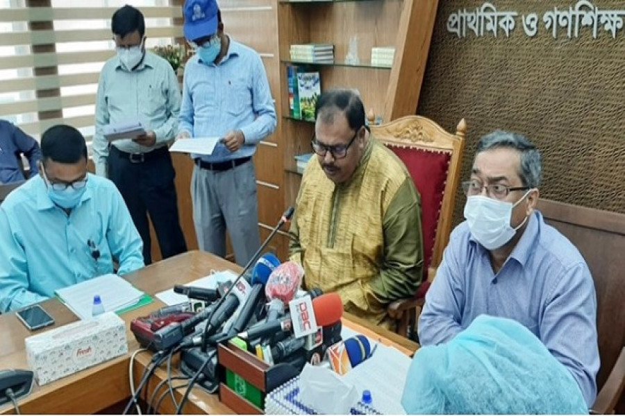 নভেম্বরেও স্কুল খোলা না গেলে অটোপাস: প্রাথমিক সচিব