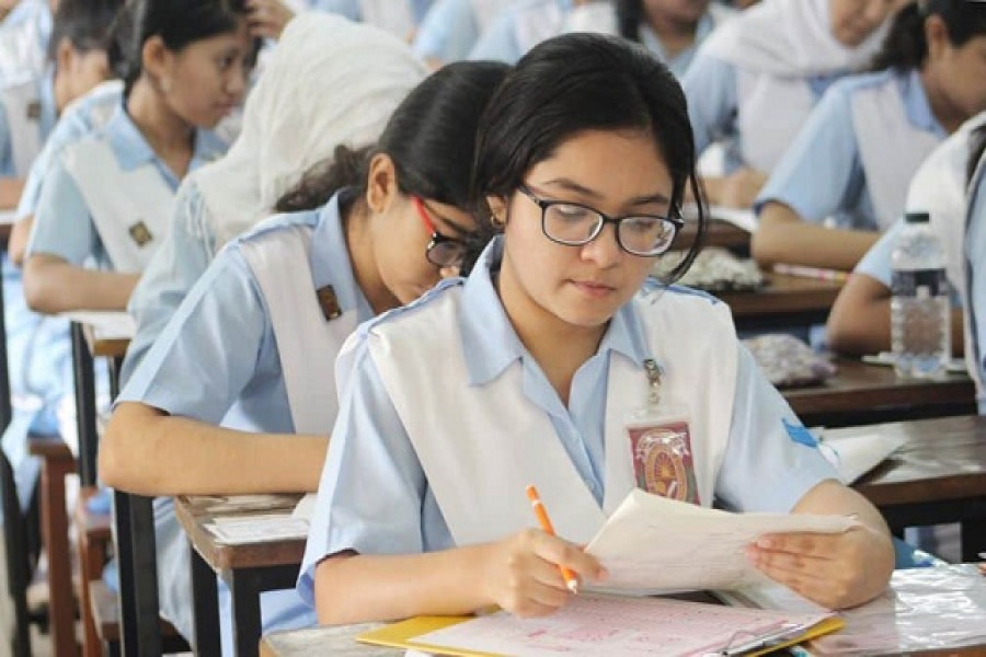 স্বাস্থ্যবিধি মেনে এইচএসসি পরীক্ষা নেয়ার প্রস্তুতিতে মিশ্র প্রতিক্রিয়া