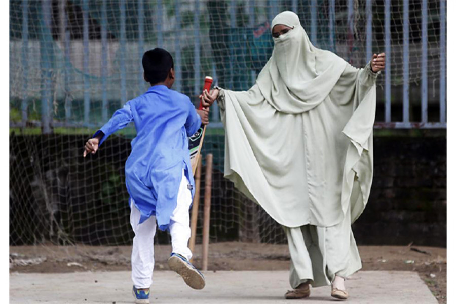 বোরকা পরি এজন্য সন্তানের আবদার রাখব না— এটা কি হয়?