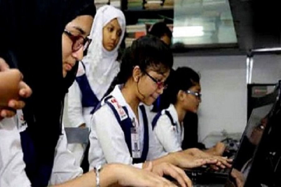 শিক্ষার্থীরা