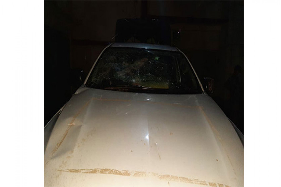 এবার ইউএনওর গাড়িতে হামলা