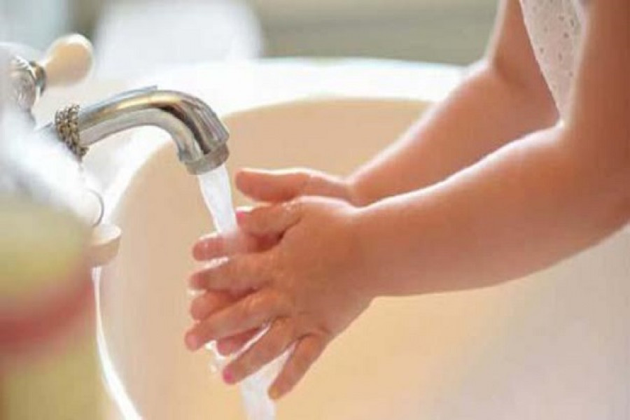 ছোটবেলা থেকেই হাত ধোয়ার অভ্যাস গড়ে তোলা জরুরি