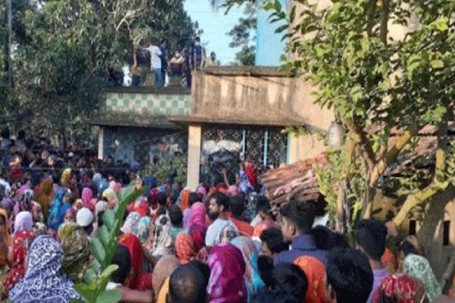 পরিবারের সবাই খুন, শুধু বেঁচে আছে ৪ মাসের অবুঝ শিশুটি