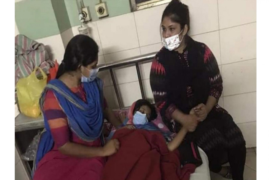 হাসপাতালের করোনা ওয়ার্ডে ঢাবির সেই ছাত্রী