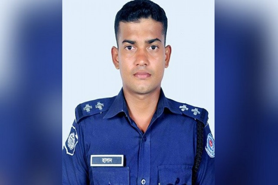 আকবরকে পালাতে সহায়তা করায় এসআই বরখাস্ত