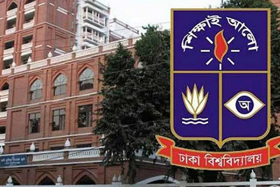 আবাসিক হলে প্রয়োজনীয় জিনিসপত্র নিতে এসে বিড়ম্বনায় শিক্ষার্থীরা