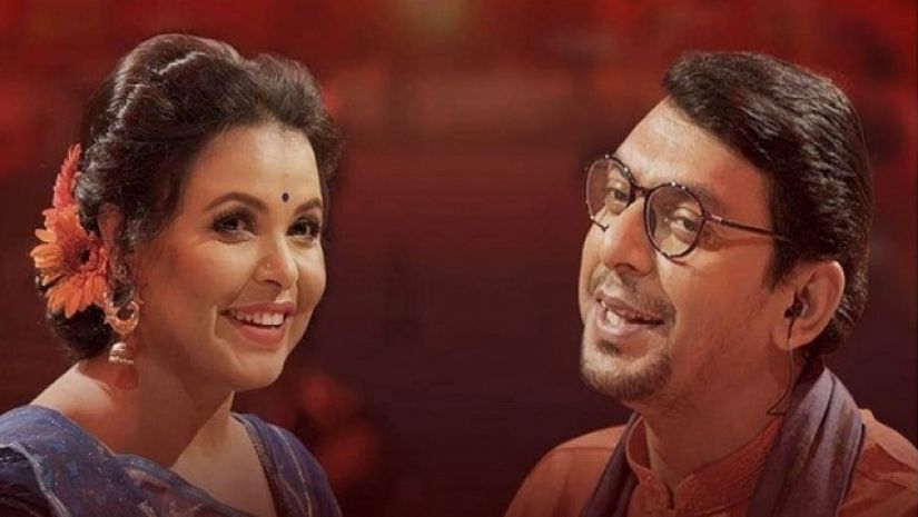 যুবতী রাধে গান গেয়ে বিতর্কে পড়েছেন চঞ্চল ও শাওন