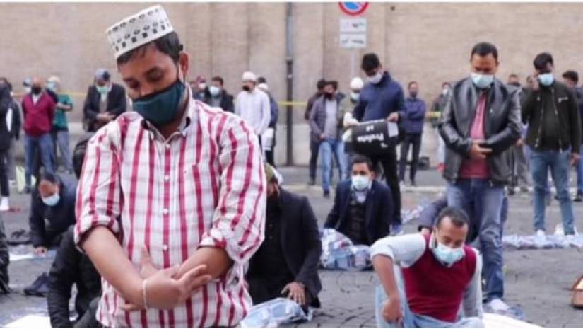 প্রকাশ্যে আজান দিয়ে মহানবীর অবমাননার প্রতিবাদ ইতালিতে