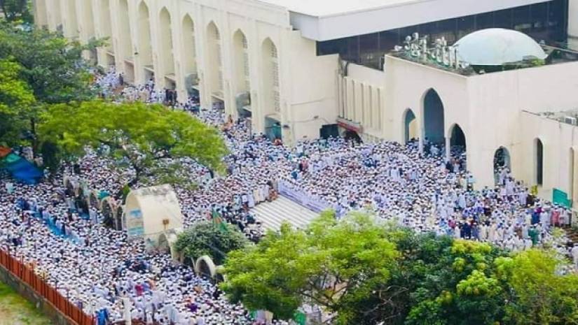 ২৪ ঘন্টার মধ্যে ফ্রান্স দূতাবাস বন্ধের দাবি হেফাজতের 