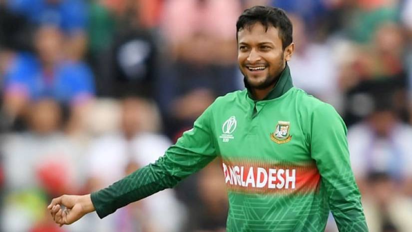 ভালোবাসার প্রতিদান দিতে চাই: দেশে ফিরে সাকিব