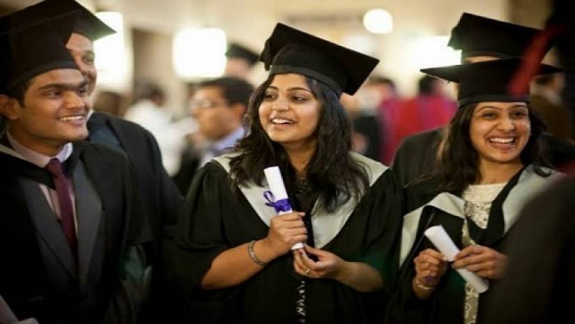 স্কলারশিপ পাওয়া শিক্ষার্থীরা