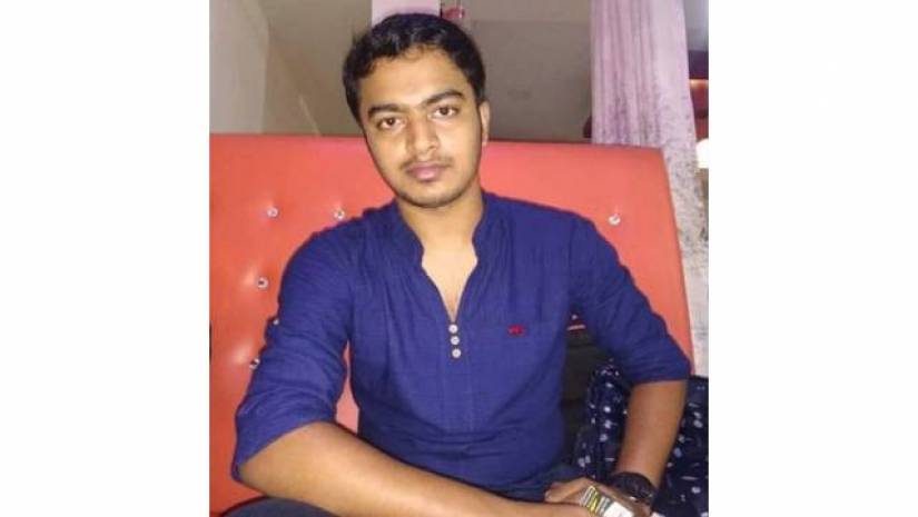 ‘পৃথিবীতে ভালোবাসার কোন মূল্য নেই’— লিখে কলেজছাত্রের আত্মহত্যা