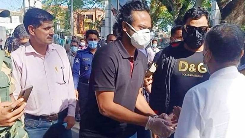 কালীপূজা উদ্বোধন করতে কলকাতায় গেলেন সাকিব