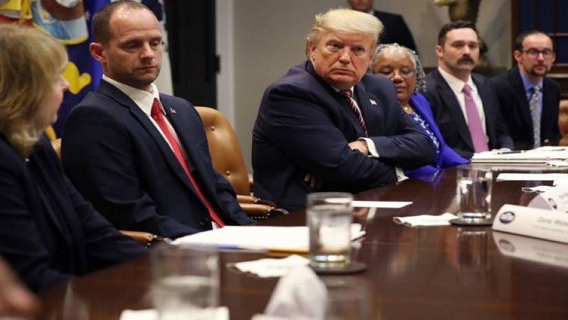 বাইডেনকে প্রেসিডেন্ট মেনে নিতে শুরু করেছেন ট্রাম্পের দলের নেতারা