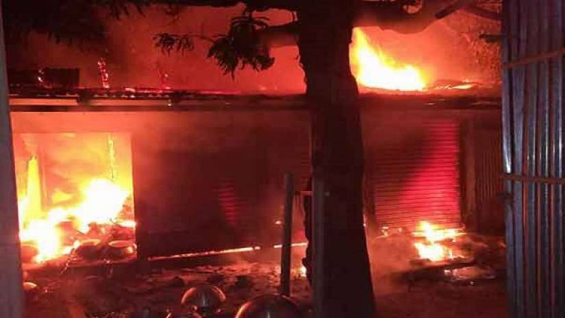 মহাখালীর ৭ তলা বস্তির আগুন নিয়ন্ত্রণে