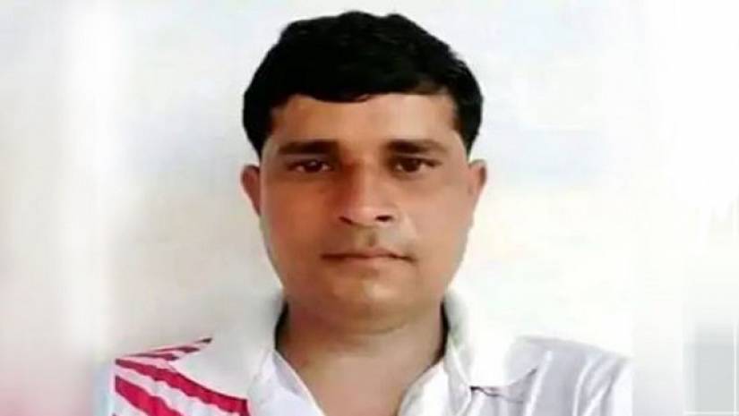  স্যানিটাইজার ঢেলে সাংবাদিককে পুড়িয়ে হত্যা