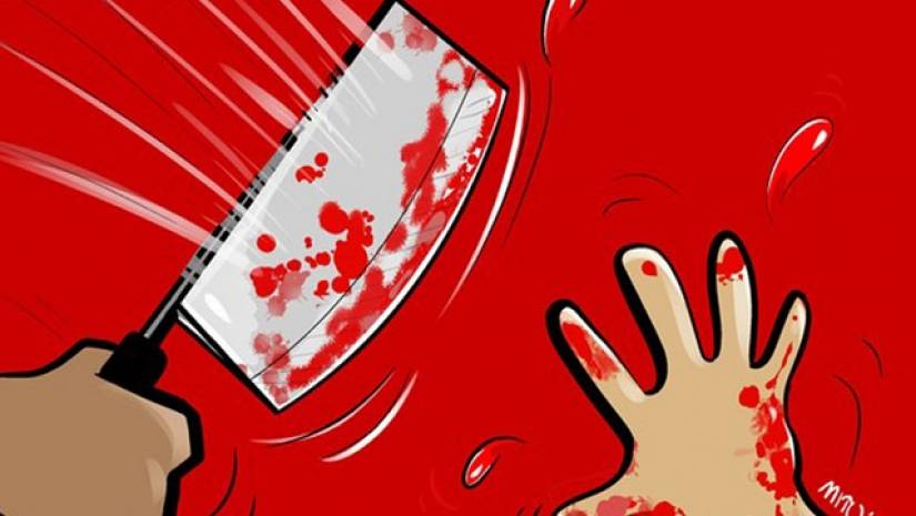 চার সন্তানকে কুপিয়ে হত্যা করল বাবা