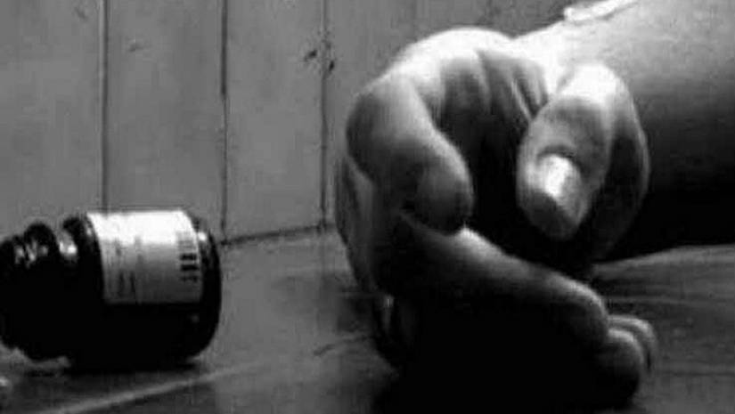 বিষপানে নবম শ্রেণির ছাত্রের আত্মহত্যা