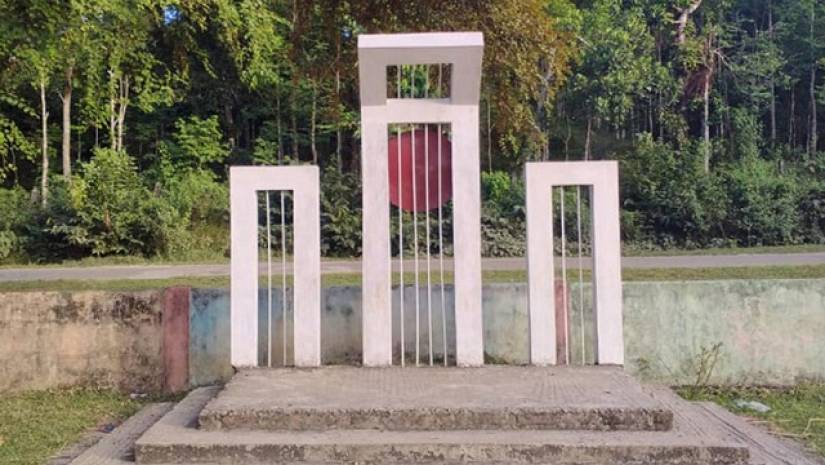 স্থায়ী শহীদ মিনার পেল ২৬ বিদ্যালয়