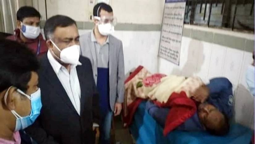 হোটেলের খাবার খেয়ে উপ-নির্বাচনে দায়িত্বরত দেড় শতাধিক পুলিশ হাসপাতালে 