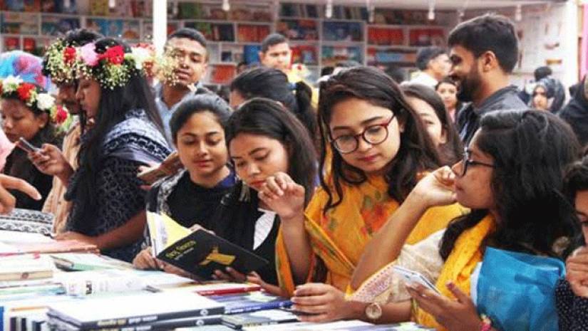 একুশে গ্রন্থমেলা স্থগিতের সিদ্ধান্তকে একতরফা বললেন প্রকাশকরা