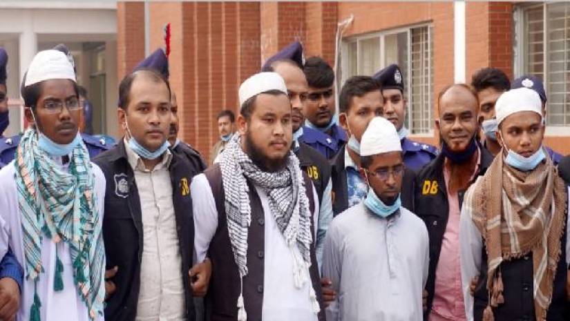 ভাস্কর্য ভাঙার কথা স্বীকার সেই দুই মাদ্রাসাছাত্রের