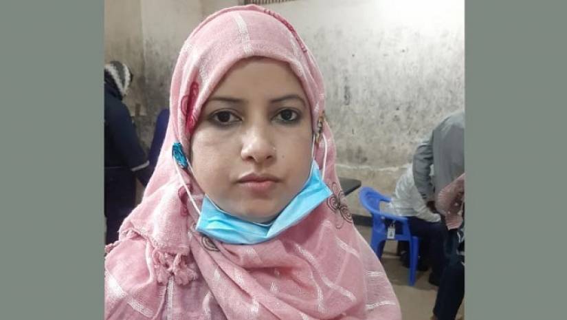 বিবাহিত নারীকে পাত্রী সাজিয়ে বিজ্ঞাপন