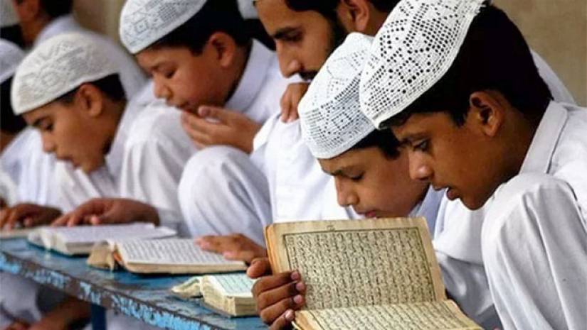 ভারতে বন্ধ হচ্ছে ৬০০ মাদ্রাসা, মন্ত্রিসভায় অনুমোদন