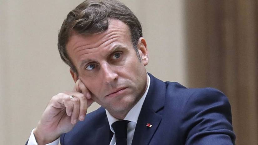 ফ্রান্সের প্রেসিডেন্ট ইমানুয়েল ম্যাক্রঁ করোনায় আক্রান্ত