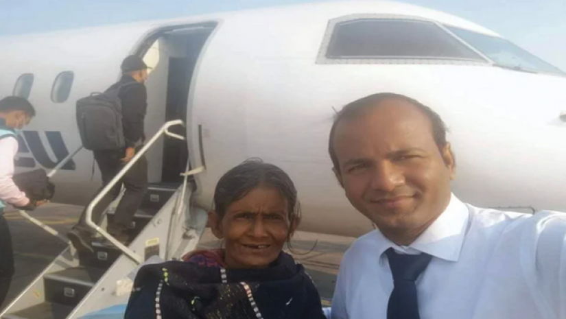 চাকরি পেয়ে বিমানে চড়িয়ে মায়ের ইচ্ছেপূরণ করলেন চবির শিপন