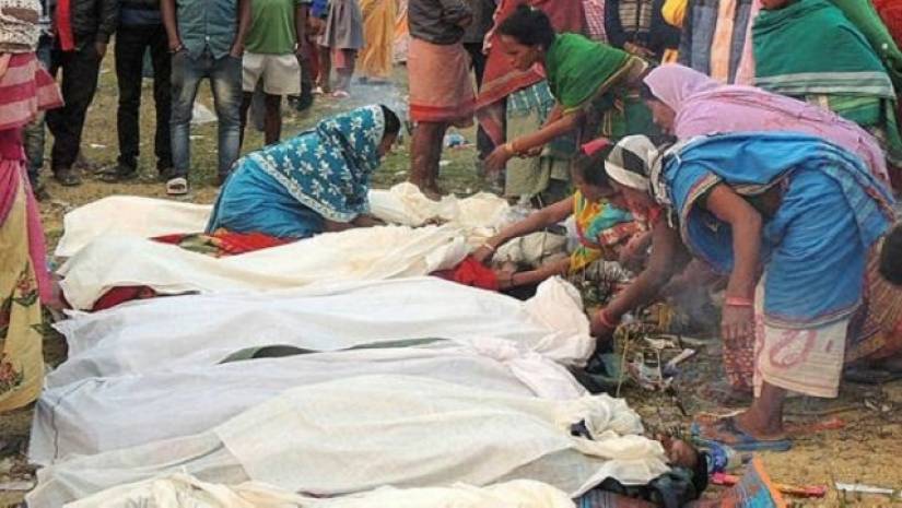 ভারতে মদ খেয়ে ১১ জনের মৃত্যু