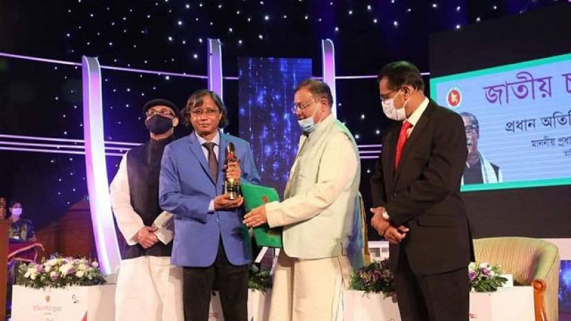 টানা তিনবার জবি শিক্ষকের জাতীয় চলচ্চিত্র পুরস্কার অর্জন