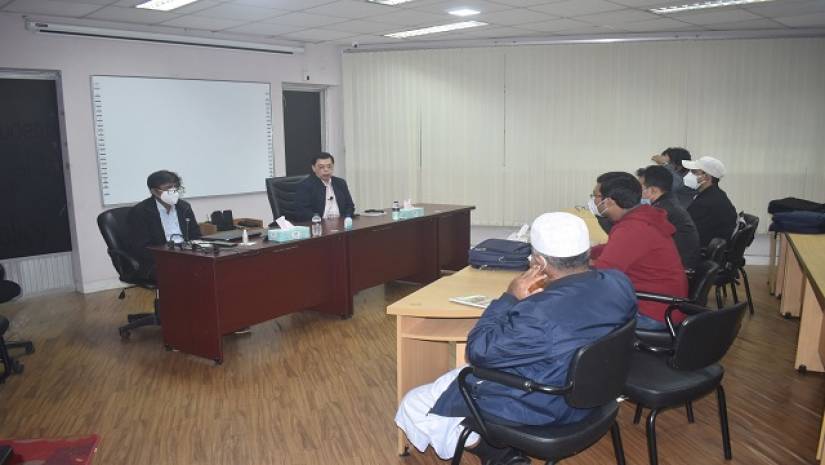 বৈঠকে অতিথিবৃন্দ