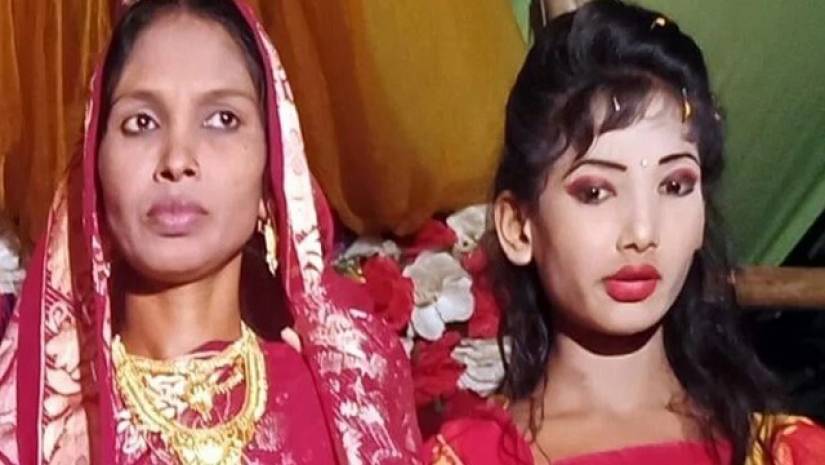 নিহত মা রাশেদা বেগম ও তার সপ্তম শ্রেণি পড়ুয়া মেয়ে জান্নাতুল ফেরদৌস