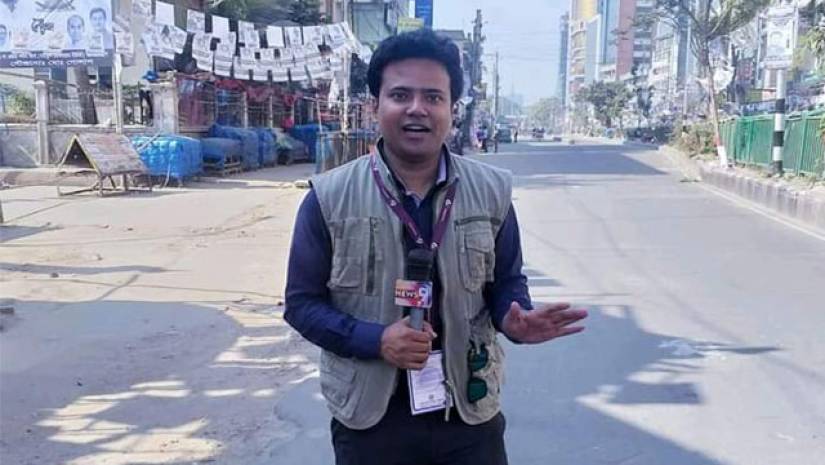 পেশাগত দায়িত্ব পালনকালে সাংবাদিক আফজাল