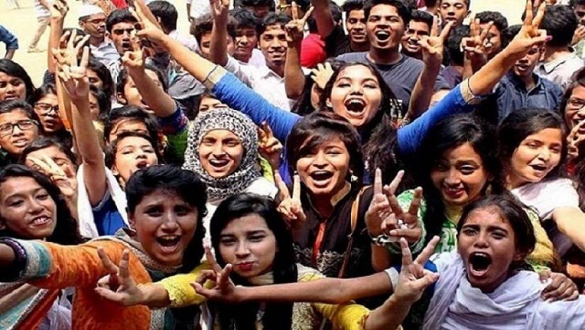 এইচএসসিতে সবাই পাস, জিপিএ-৫ এক লাখ ৬১ হাজার