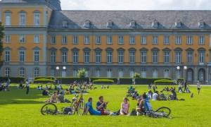 অটোপাস করা শিক্ষার্থীরা বিদেশে উচ্চশিক্ষায় কি সমস্যায় পড়বেন?