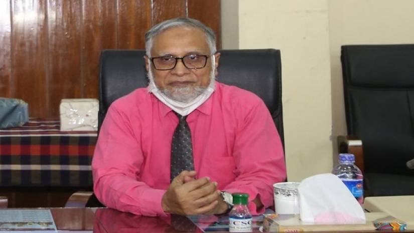 হল খোলার পরিবেশ হয়নি: রাবি উপাচার্য