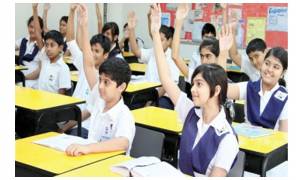 করোনার ধাক্কায় ‘ও’ এবং ‘এ’ লেভেল পরীক্ষা বাতিল