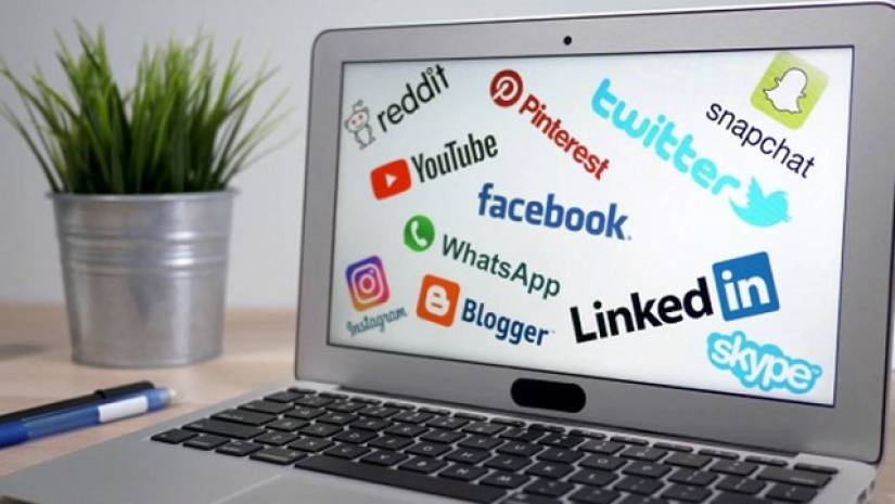 ফেসবুকে রাষ্ট্র নিয়ে অসত্য তথ্য দিলে রাষ্ট্রদ্রোহ মামলার প্রস্তাব