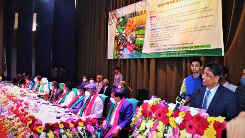 অনুষ্ঠানে বক্তব্য রাখছেন কৃষিমন্ত্রী ড. মো. আব্দুর রাজ্জাক